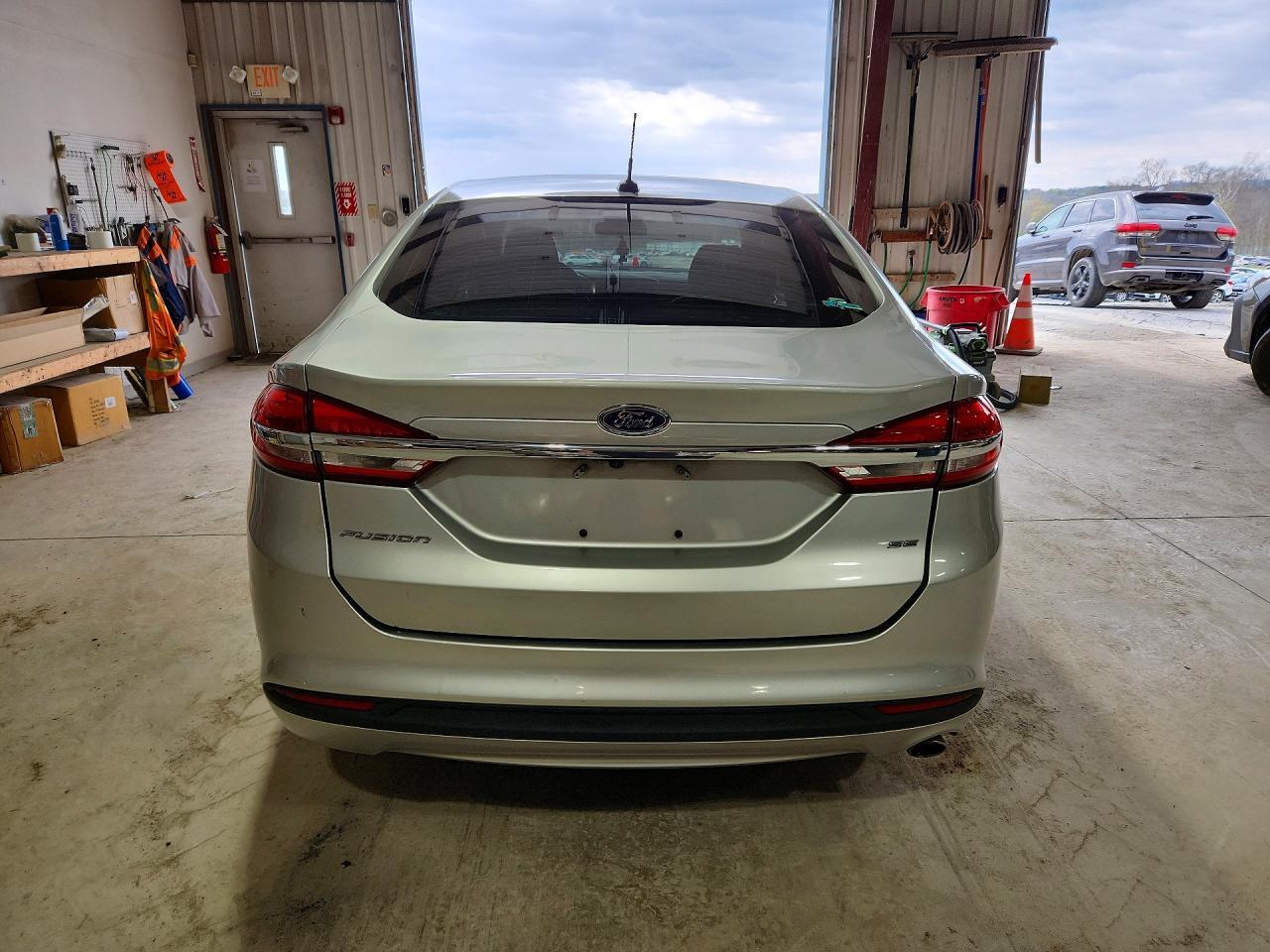 2017 Ford Fusion Se - Фото 6