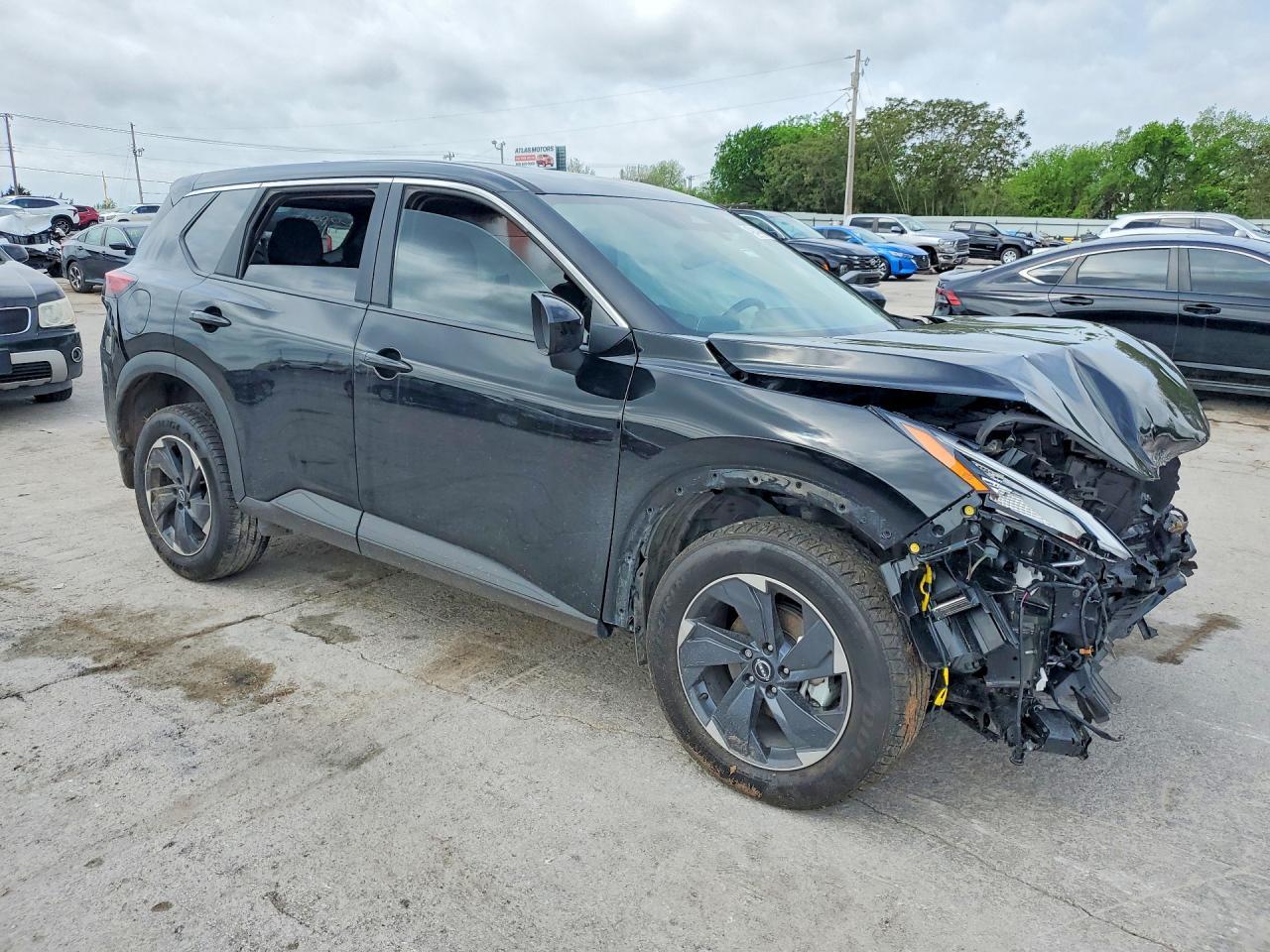 2025 Nissan Rogue Sv - Image 4