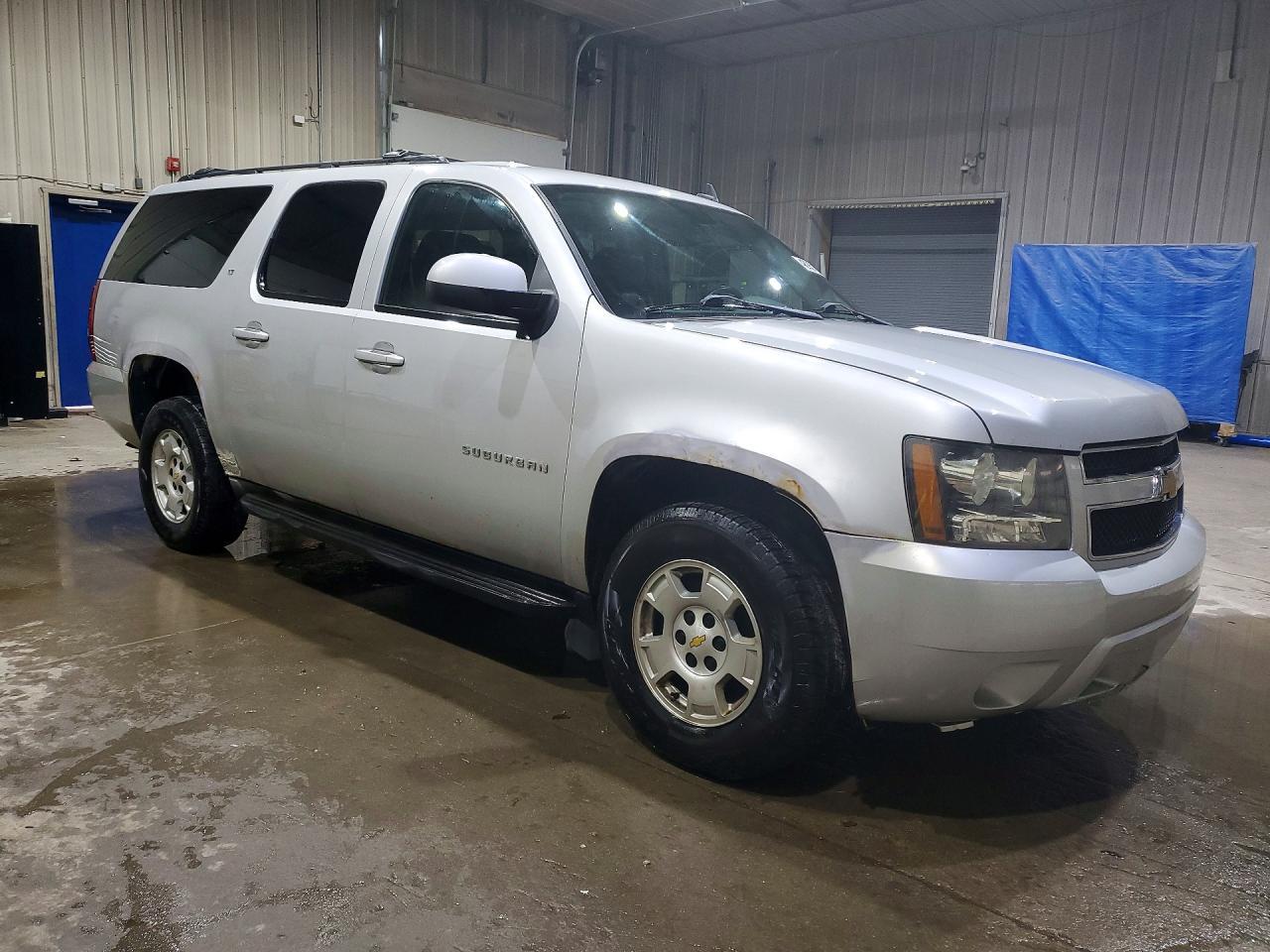 2010 Chevrolet Suburban K1500 Lt - Image 4