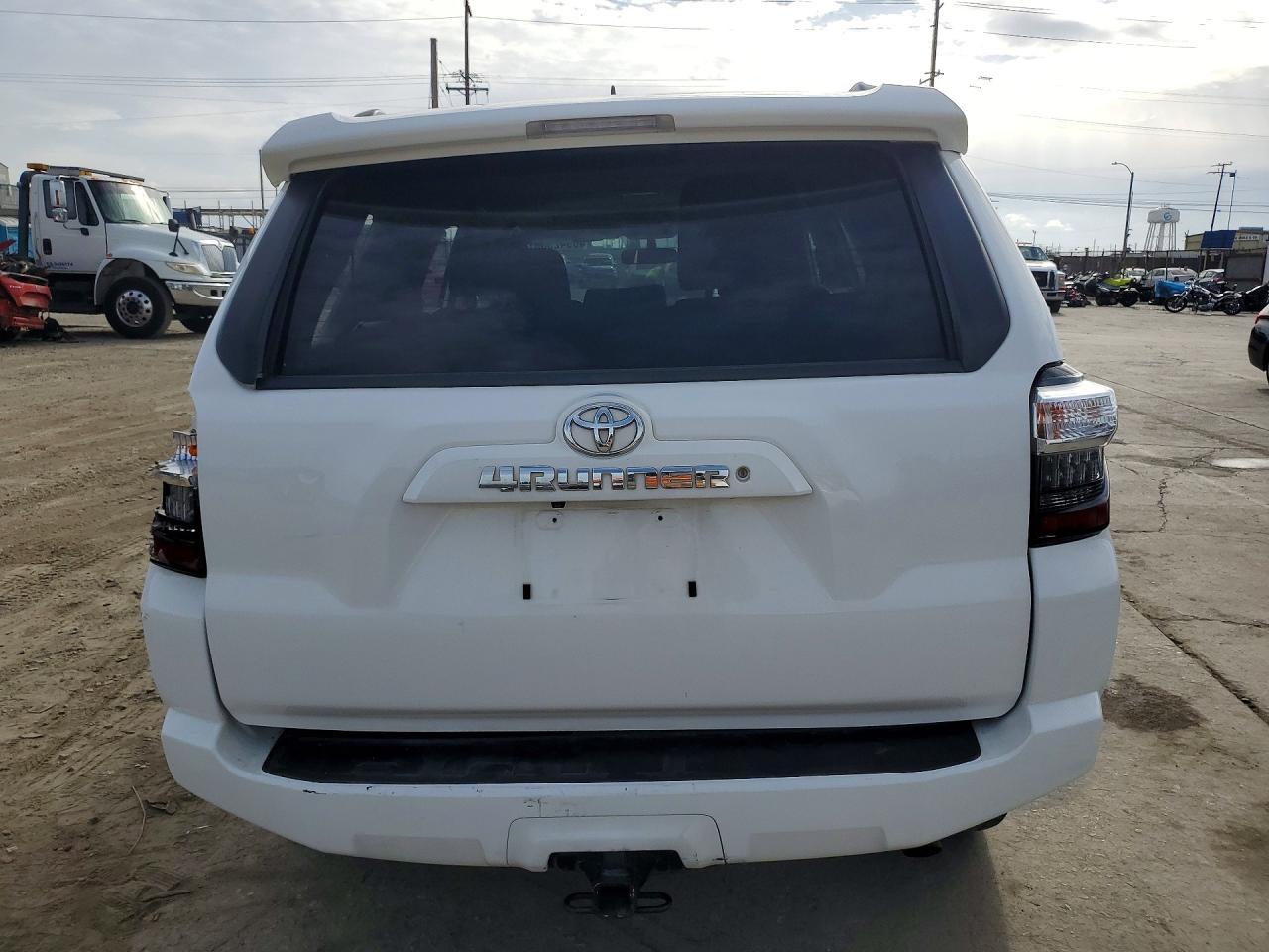 2019 Toyota 4Runner Sr5 - Фото 6