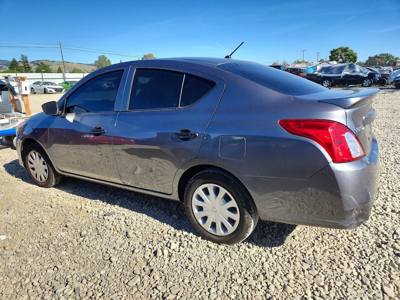 2016 Nissan Versa 1.6 S Plus - Фото 2