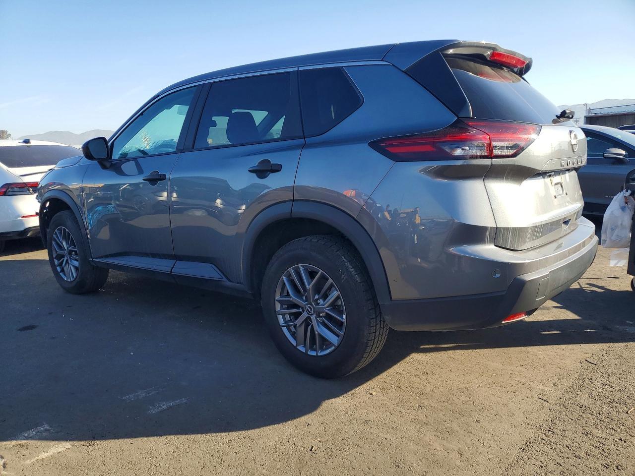 2024 Nissan Rogue S - Image 2