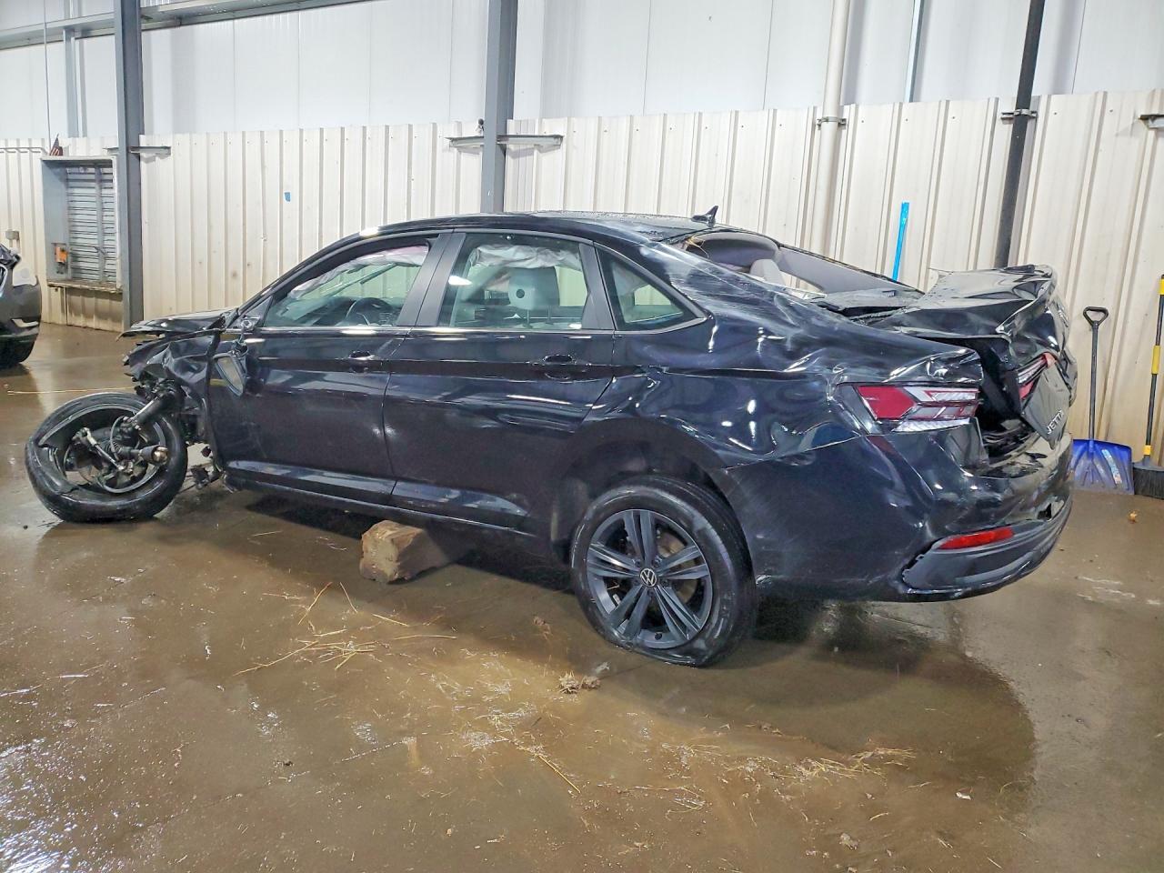 2023 Volkswagen Jetta Se - Фото 2