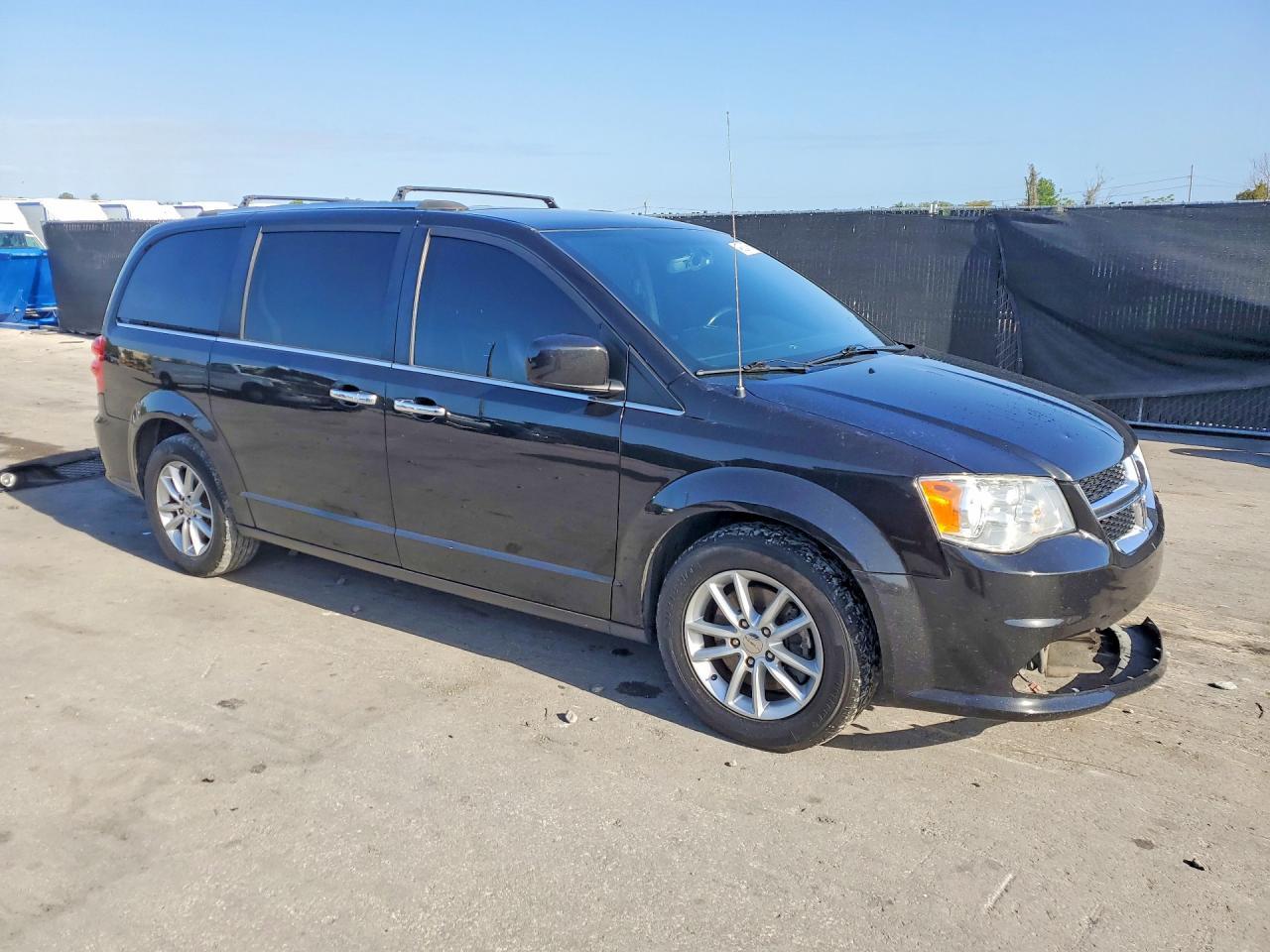 2018 Dodge Grand Caravan Sxt - Фото 4