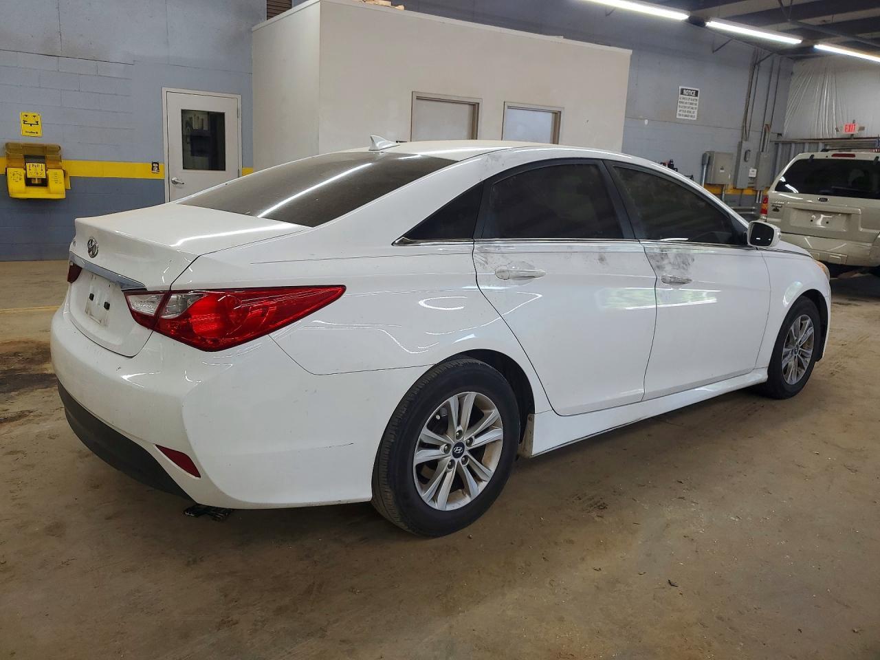 2014 Hyundai Sonata Gls - Фото 3