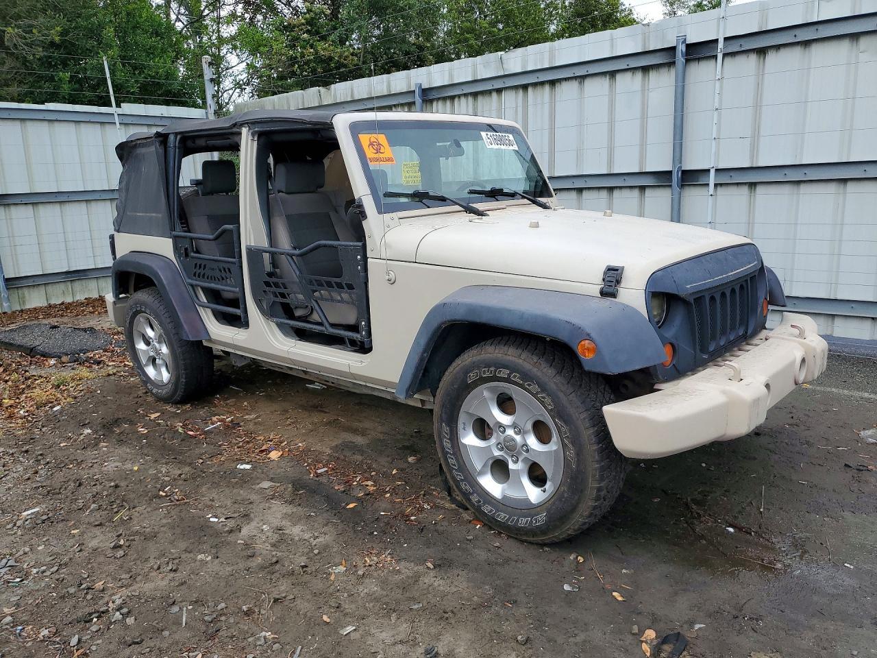2008 Jeep Wrangler Unlimited X - Image 4