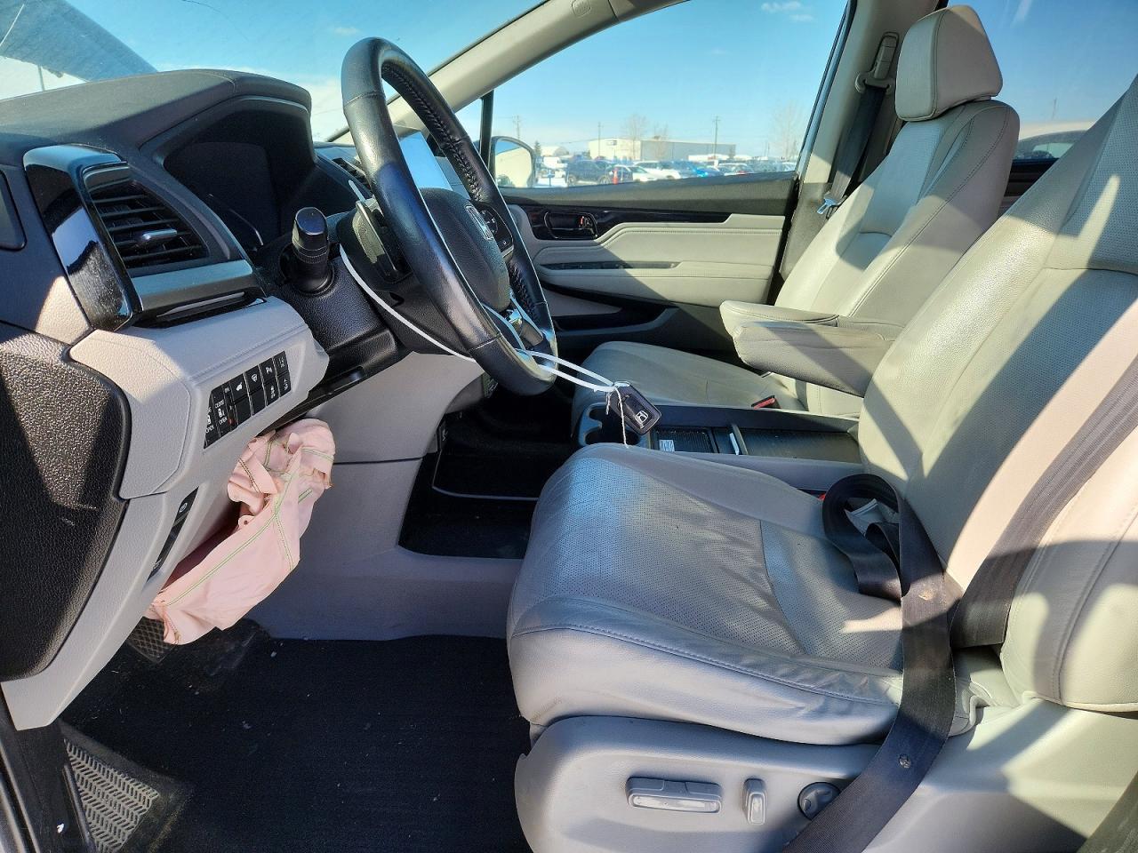 2020 Honda Odyssey Touring - Фото 7