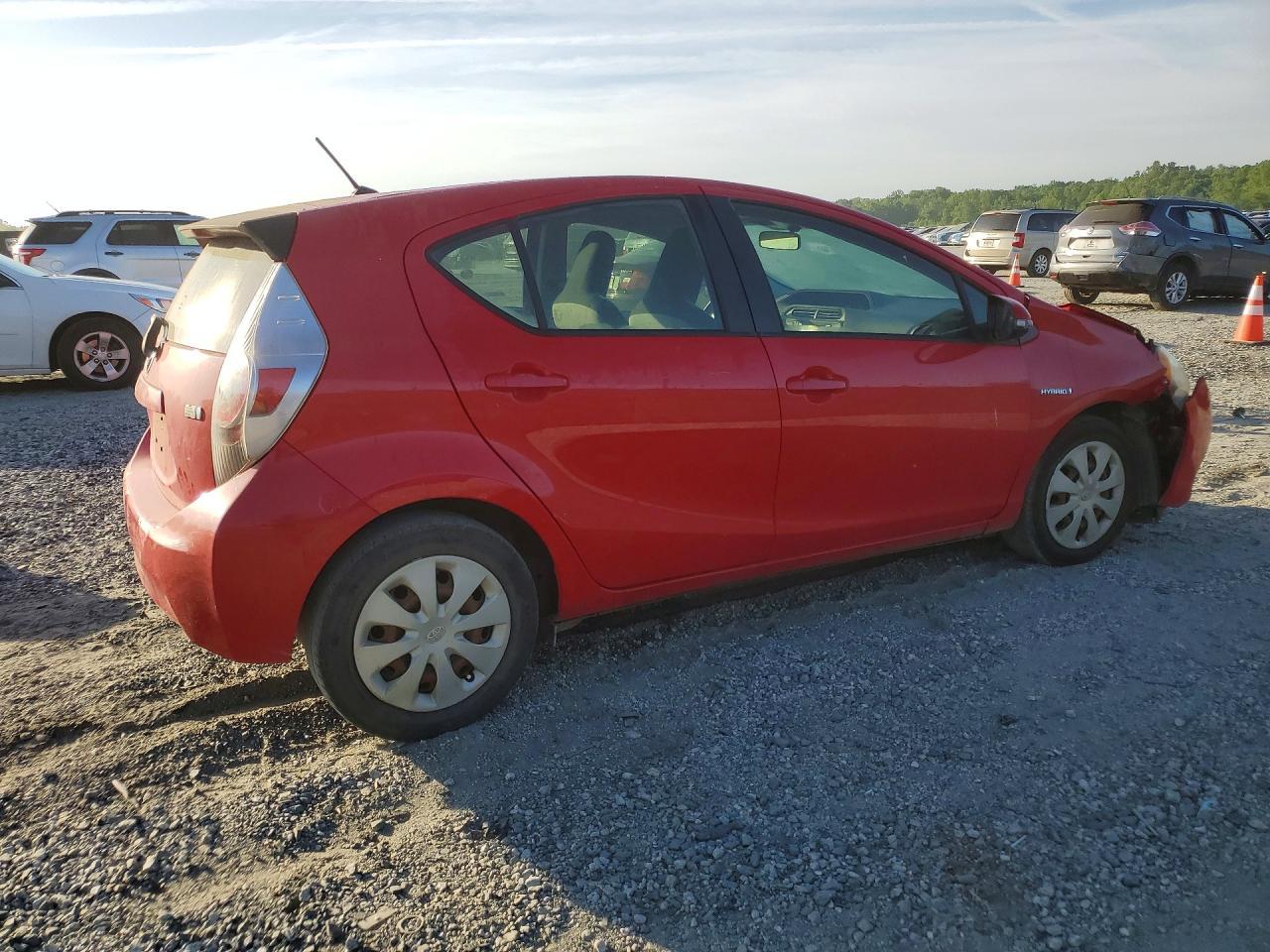 2013 Toyota Prius C - Фото 3