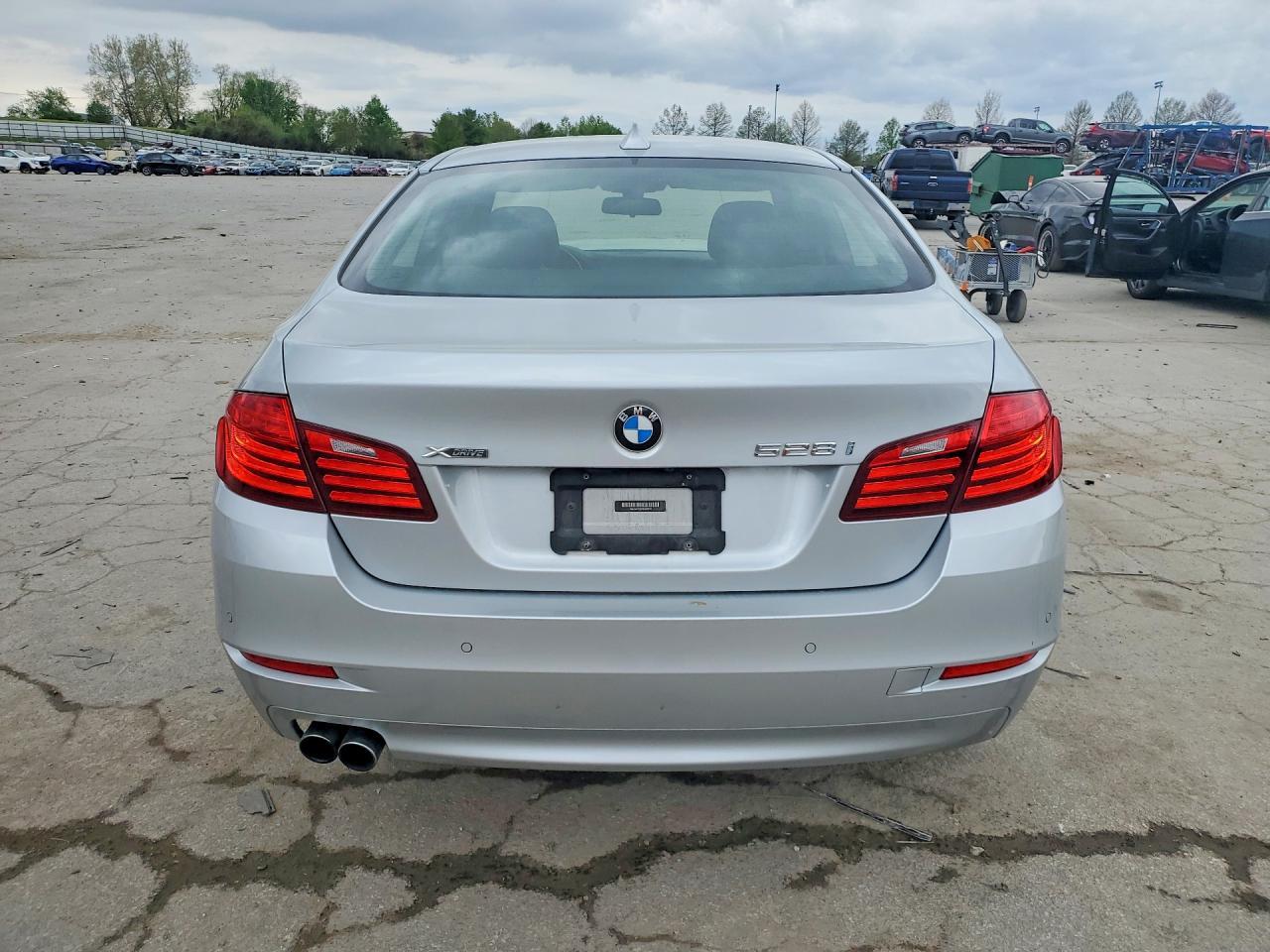 2015 BMW 528 Xi - Фото 6