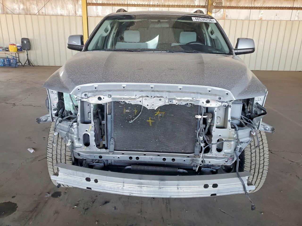 2016 Toyota Sequoia Sr5 - Фото 5