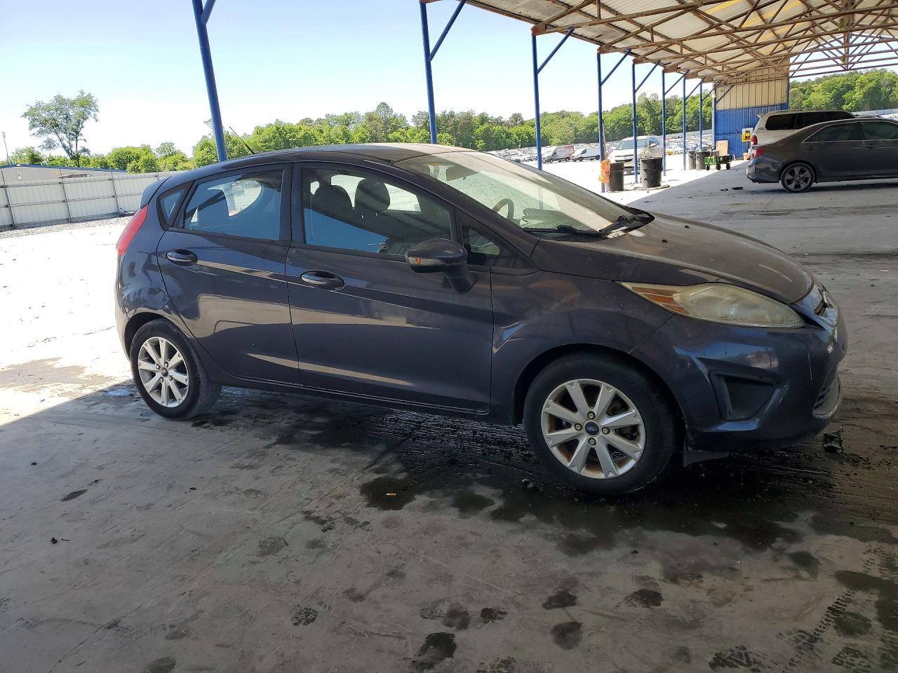 2013 Ford Fiesta Se - Image 4