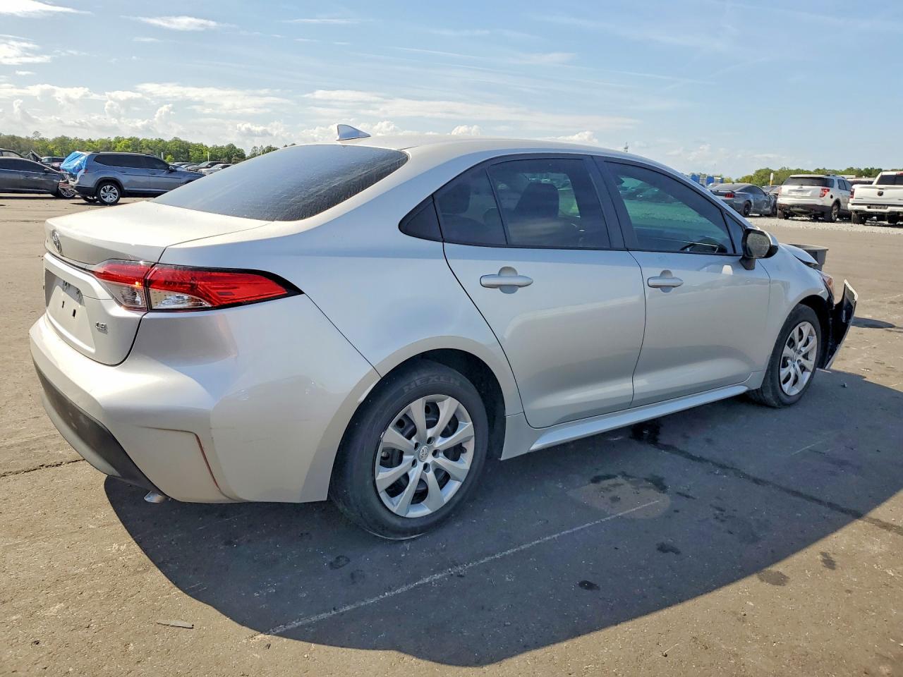 2024 Toyota Corolla Le - Image 3