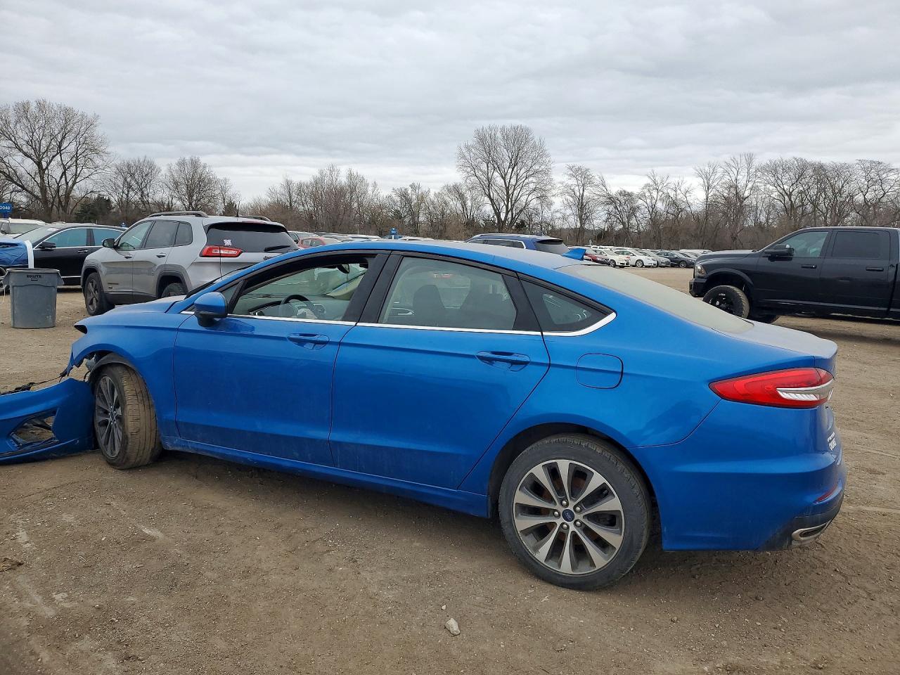 2020 Ford Fusion Se - Фото 2