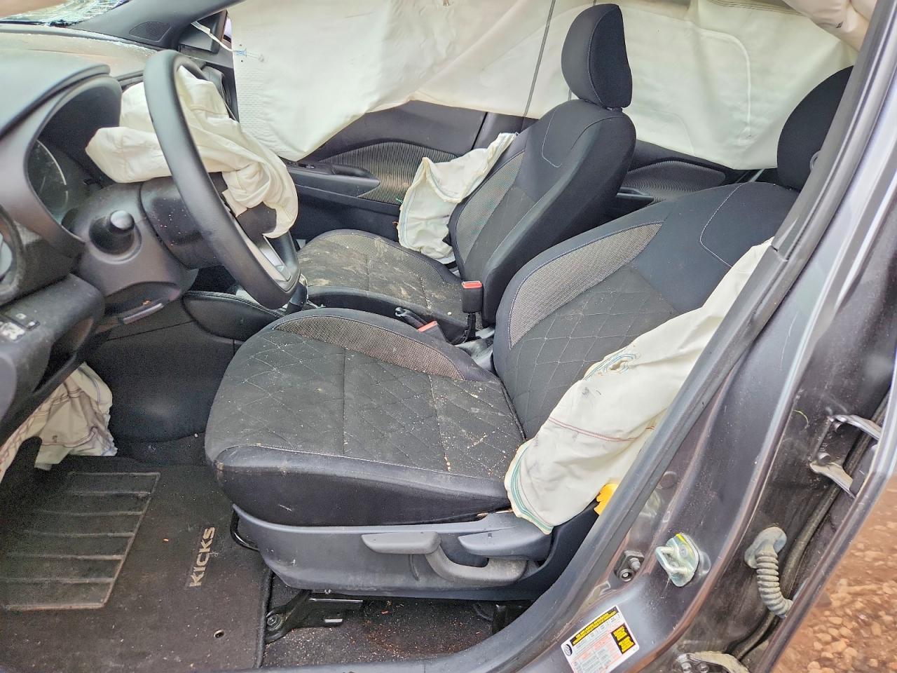 2018 Nissan Kicks S - Image 7