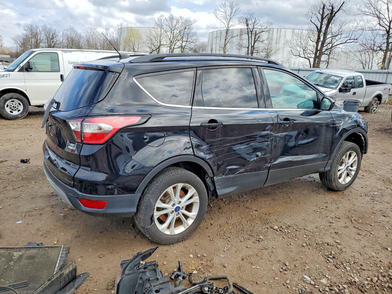 2017 Ford Escape Se - Фото 3