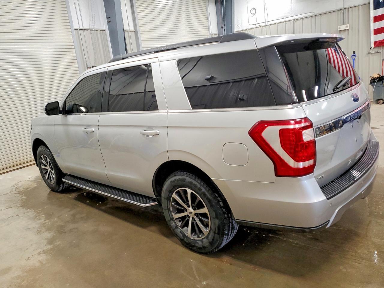 2018 Ford Expedition Xlt - Image 2