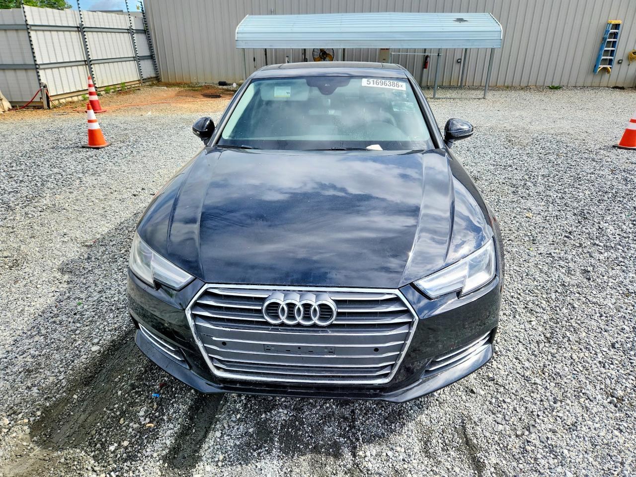 2017 Audi A4 Premium - Фото 5