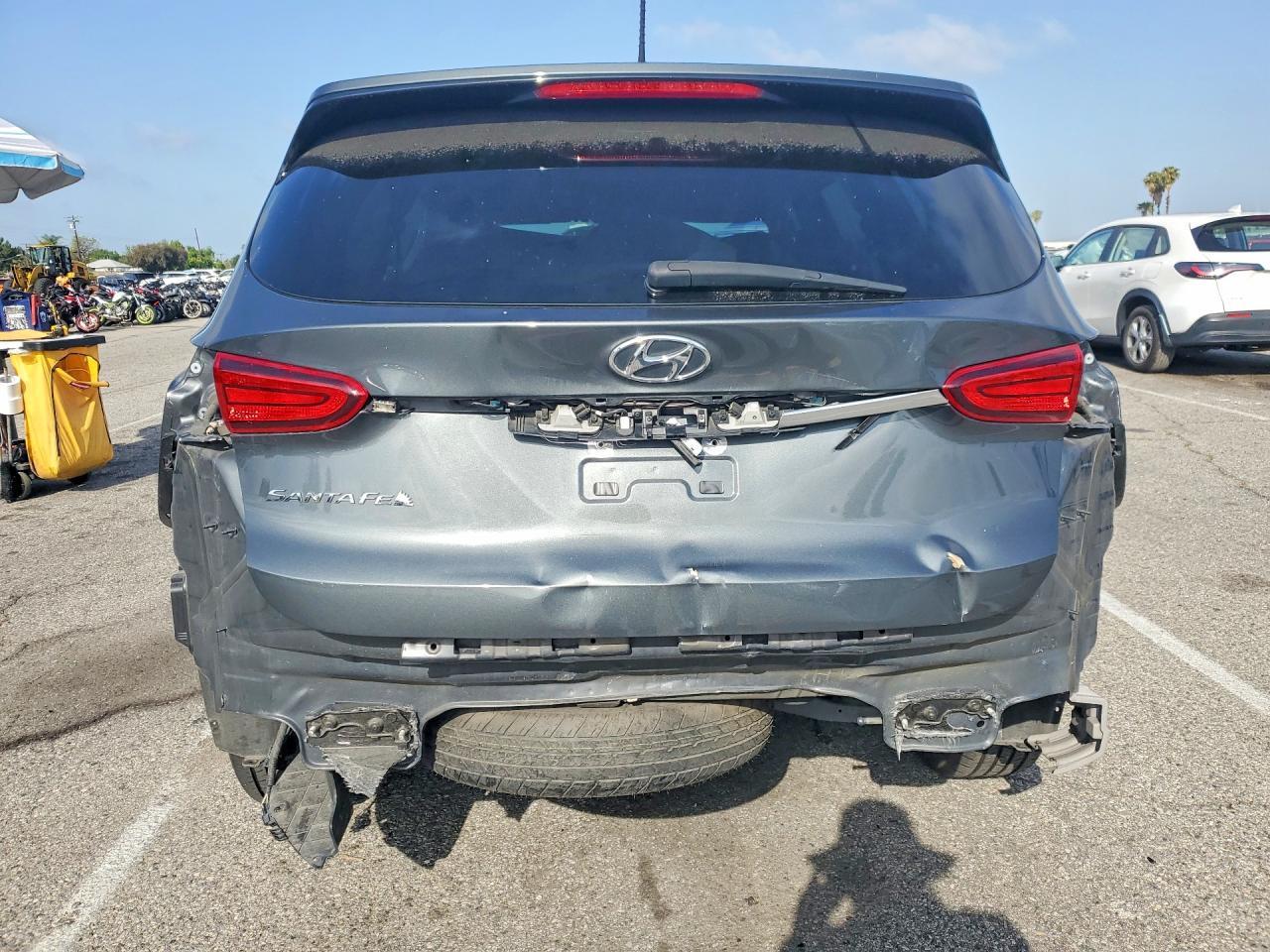 2020 Hyundai Santa Fe Se - Фото 6