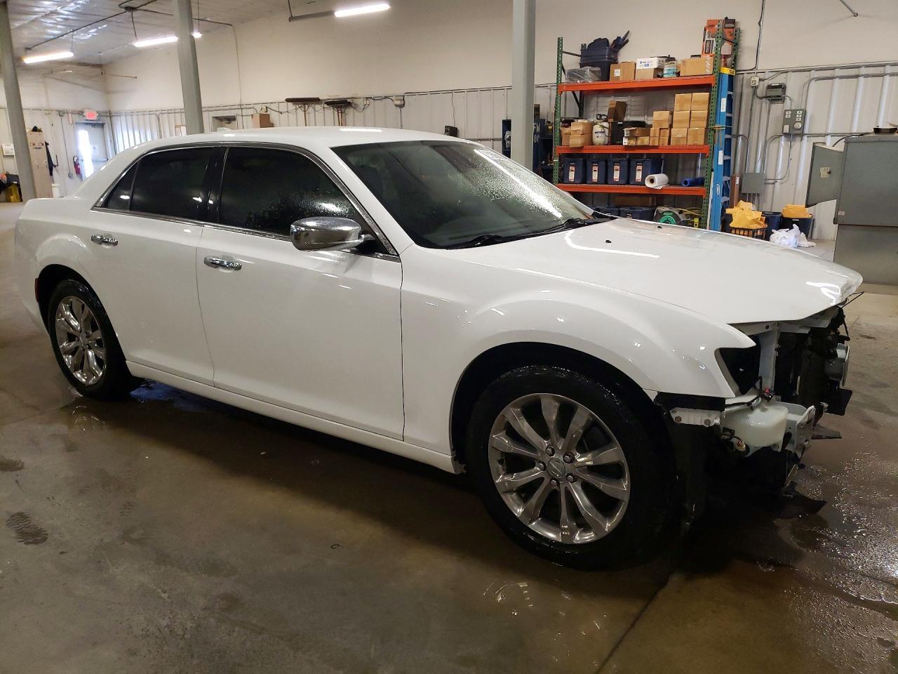 2018 Chrysler 300 Limited - Фото 4