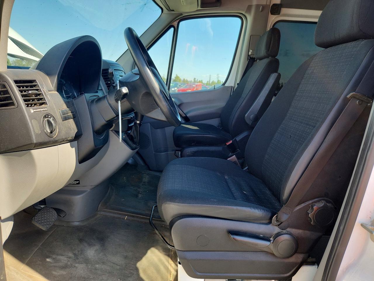 2014 Mercedes-Benz Sprinter 2500 - Фото 7