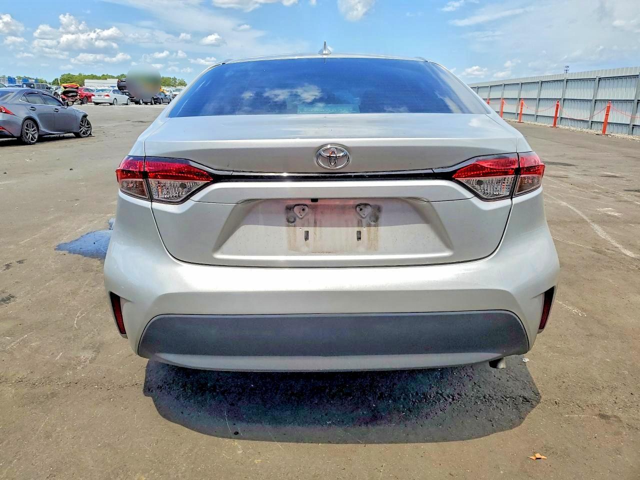 2025 Toyota Corolla Le - Фото 6