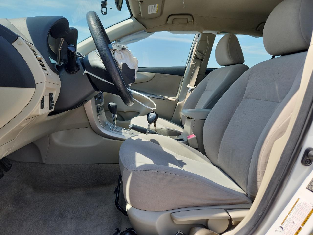 2011 Toyota Corolla Le - Фото 7