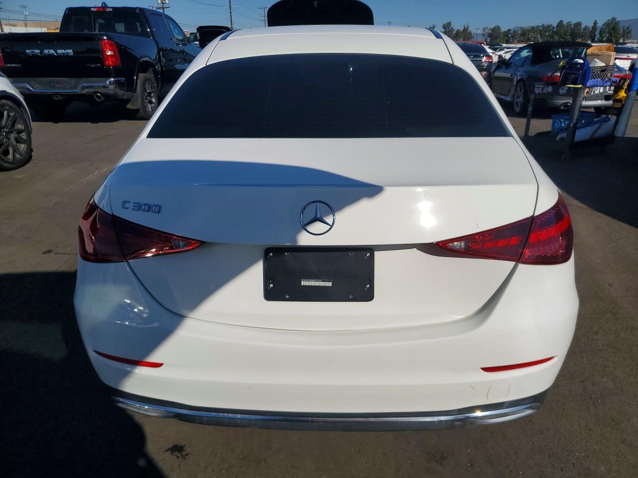 2022 Mercedes-Benz C 300 - Image 6