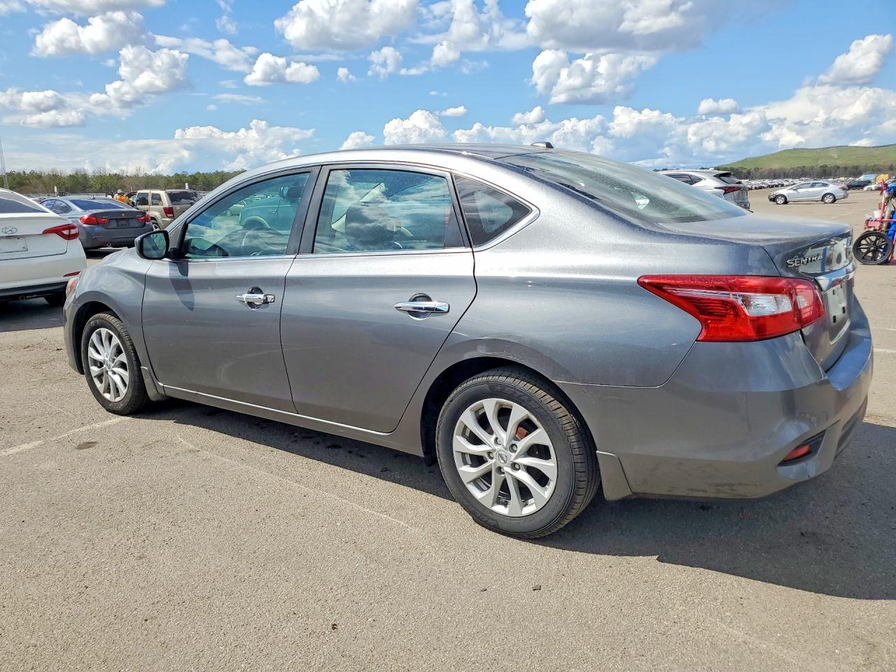 2019 Nissan Sentra Sv - Фото 2
