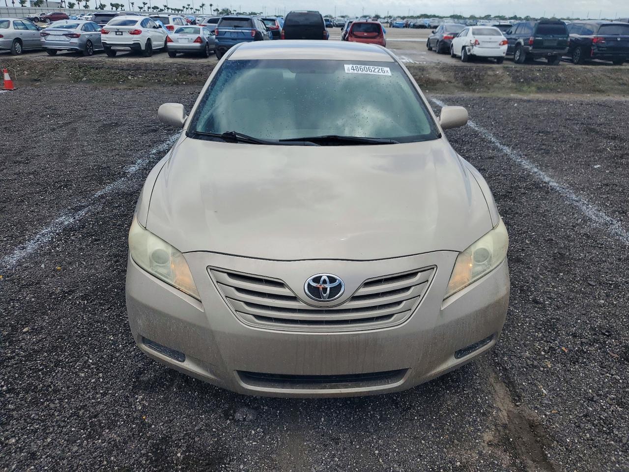 2009 Toyota Camry Le - Image 5