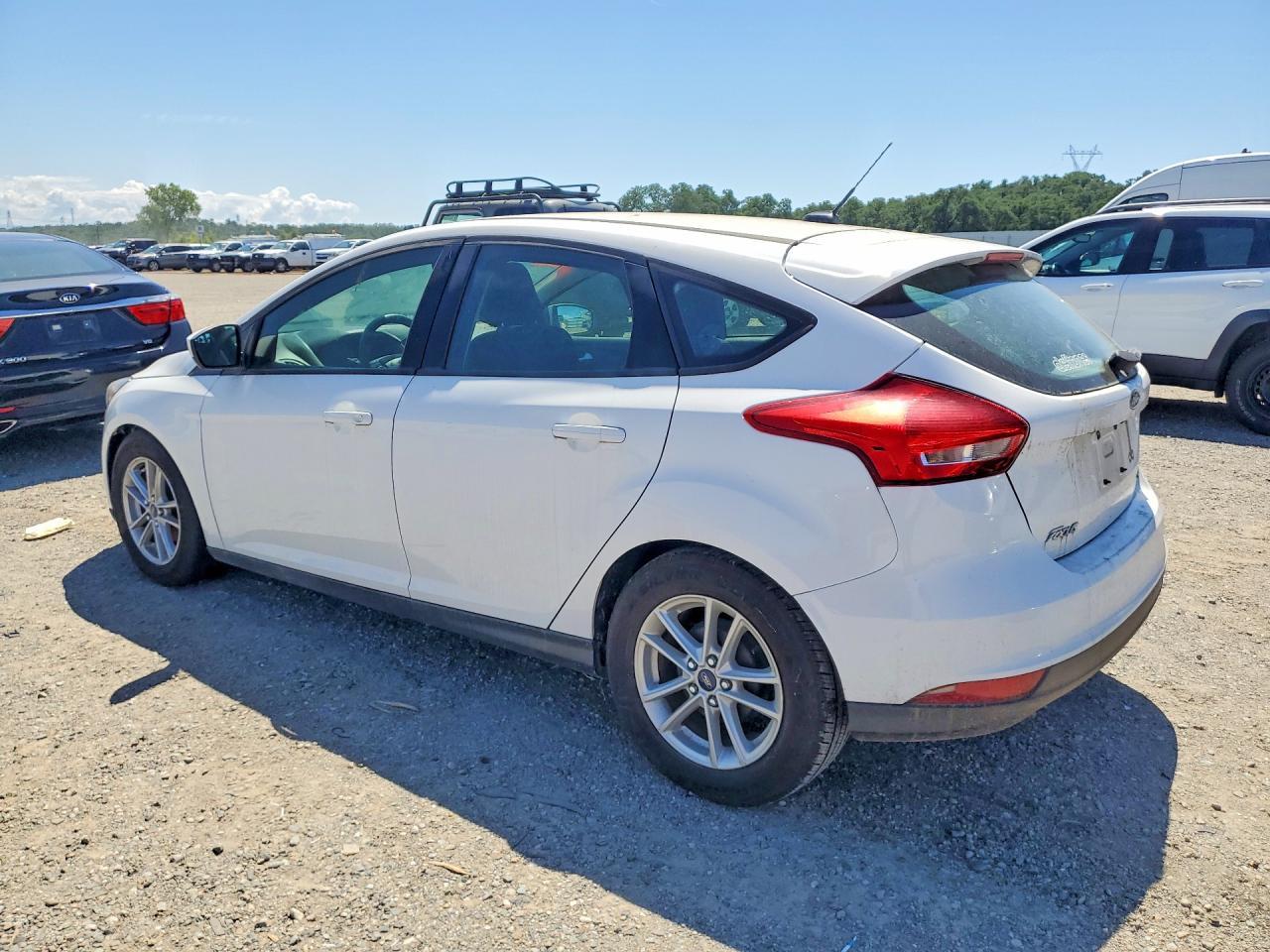2018 Ford Focus Se - Image 2