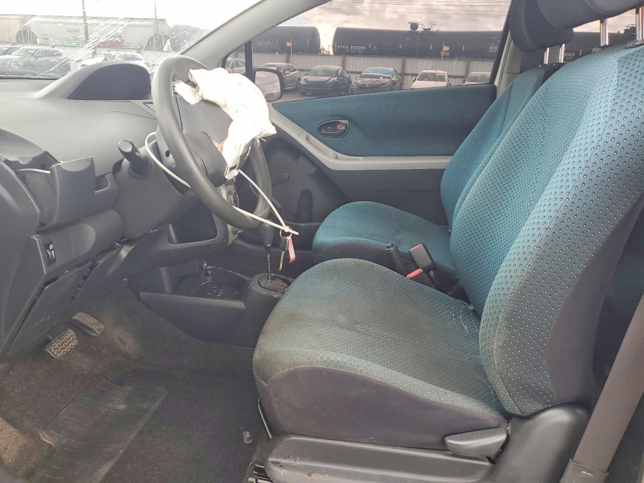 2008 Toyota Yaris - Фото 7