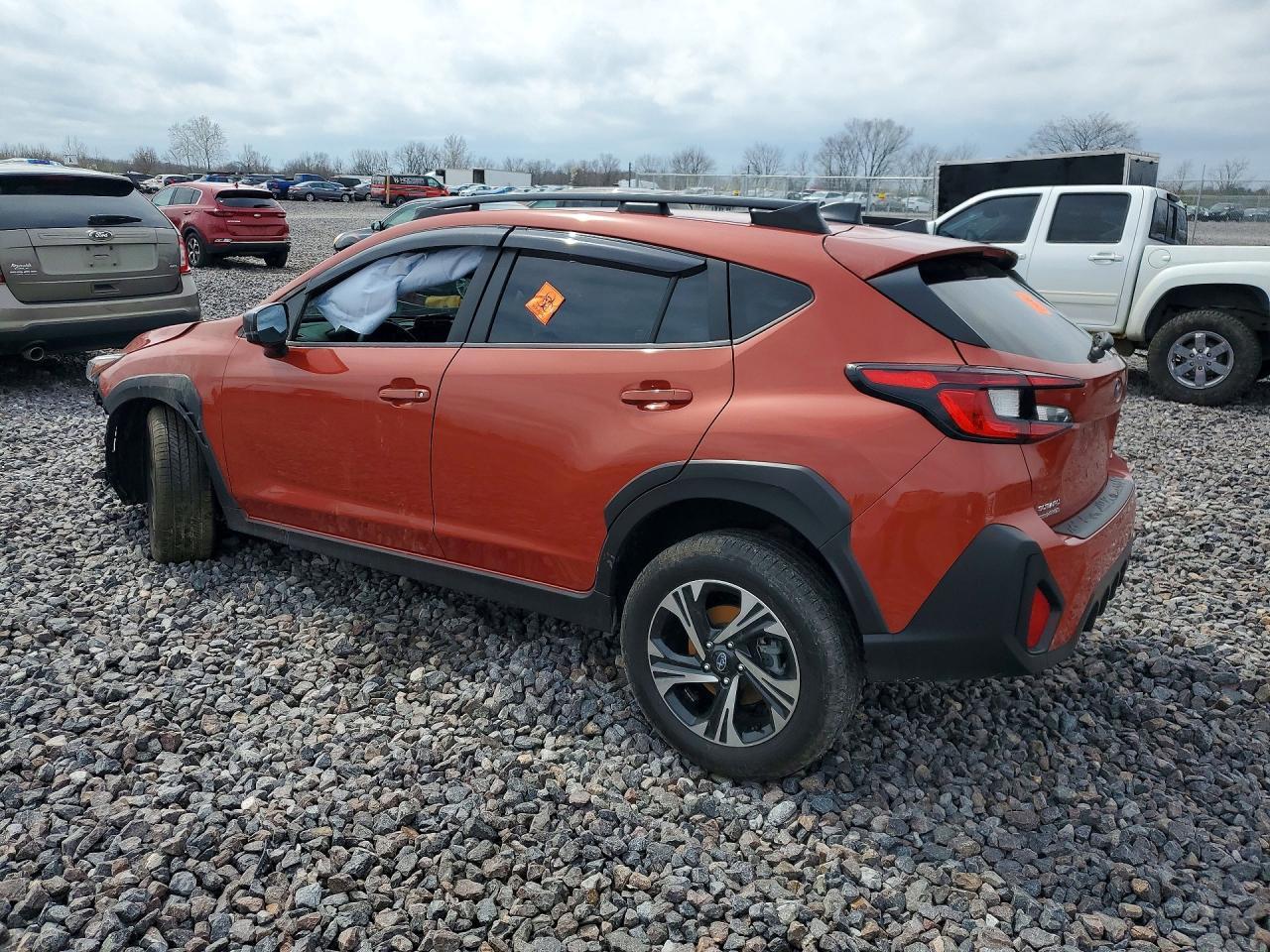 2025 Subaru Crosstrek Premium - Фото 2