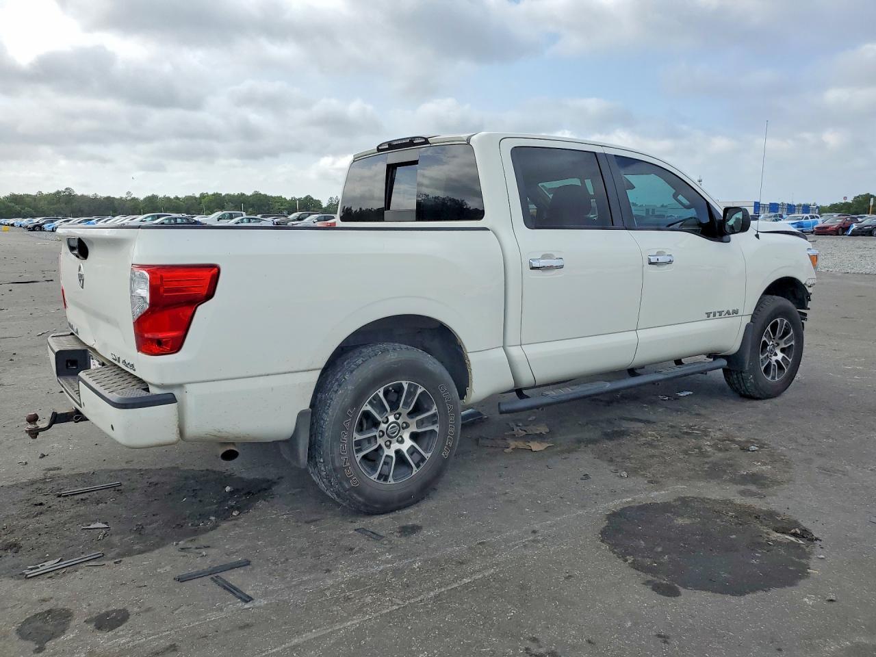 2021 Nissan Titan Sv - Фото 3