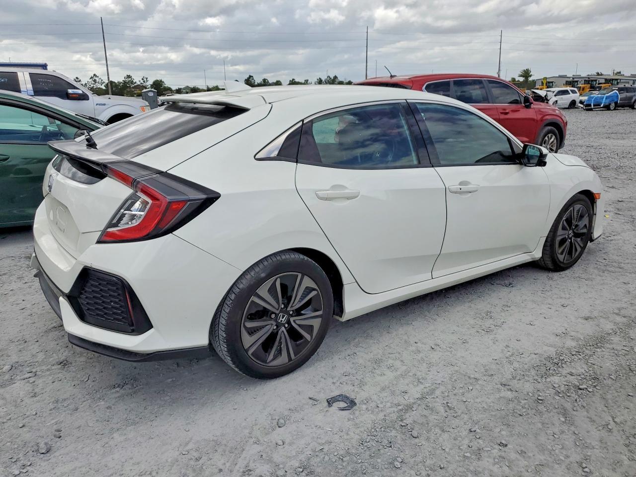 2017 Honda Civic Ex - Image 3