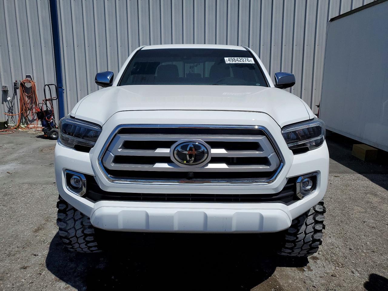 2023 Toyota Tacoma Limited - Фото 5