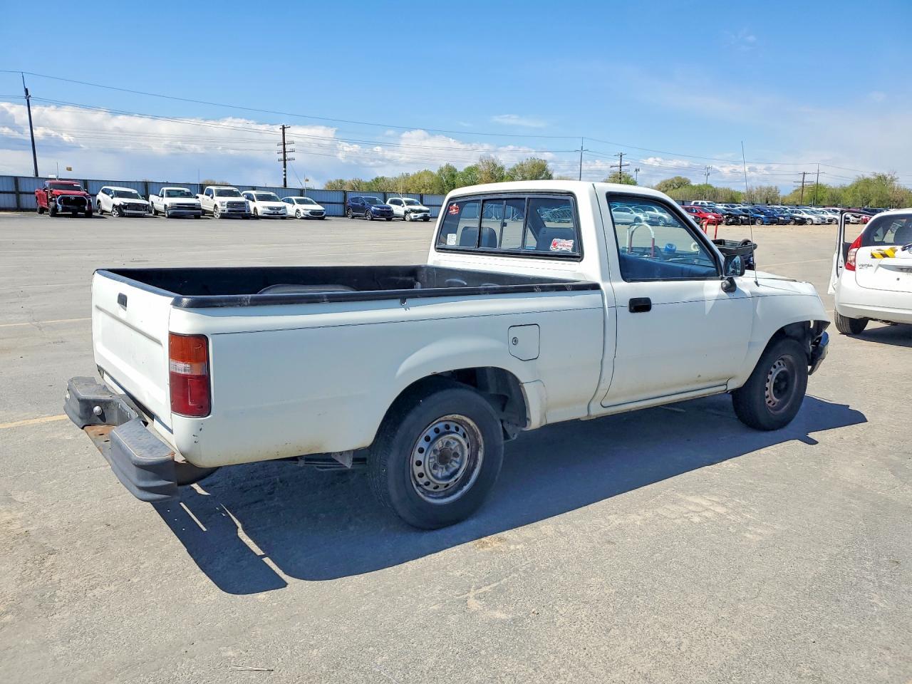 1992 Toyota Pickup Base - Фото 3