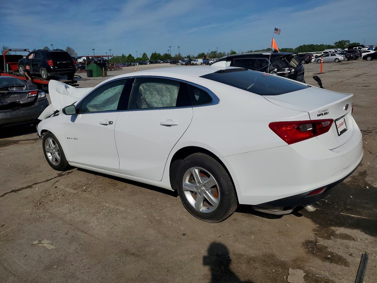 2023 Chevrolet Malibu Lt - Image 2