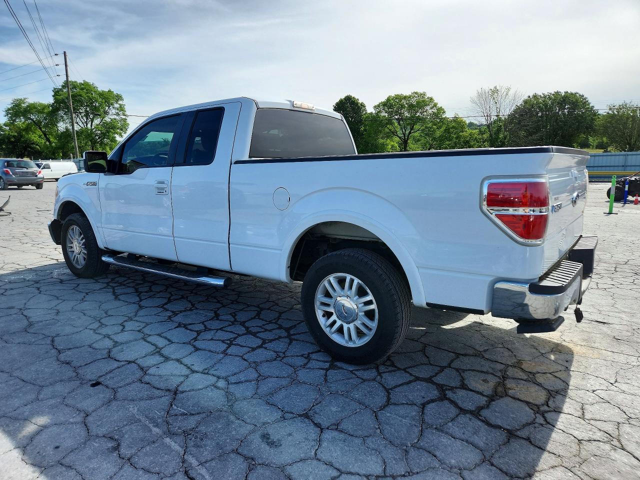 2009 Ford F150 Super Cab - Image 2