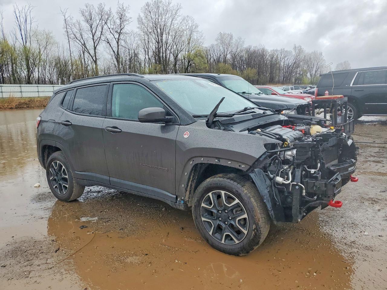 2020 Jeep Compass Trailhawk - Image 4