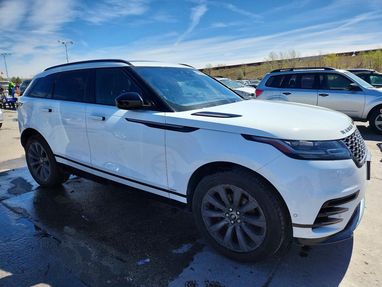 2018 Land Rover Range Rover Velar R-Dynamic Se - Image 4