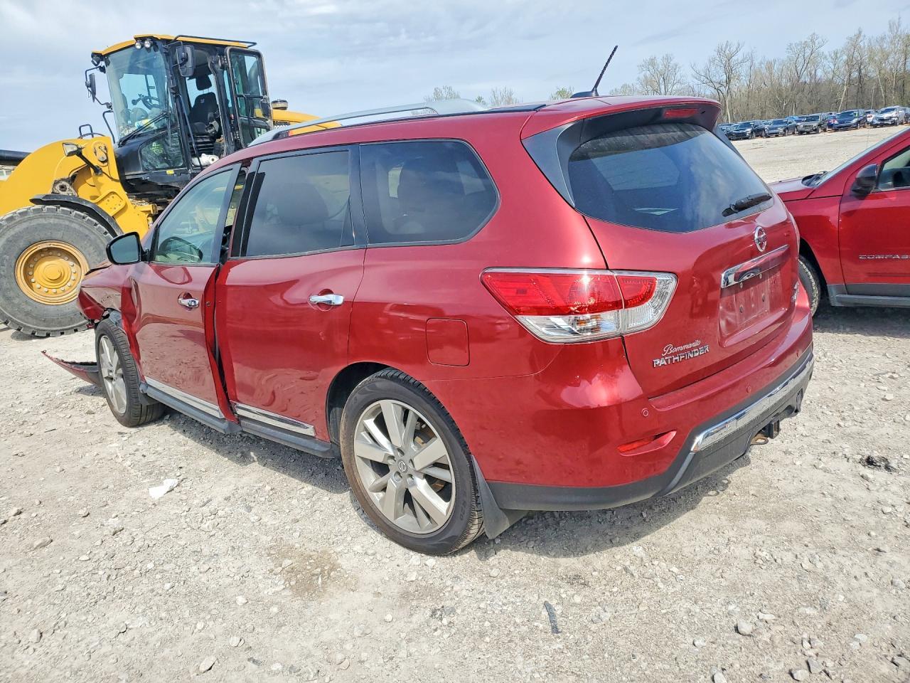 2016 Nissan Pathfinder Platinum - Фото 2