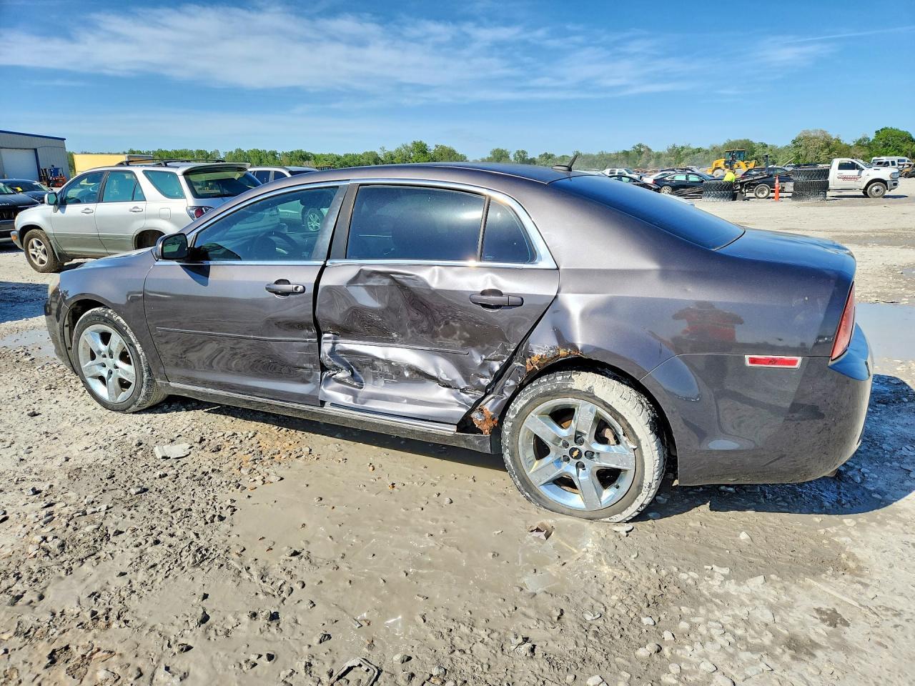 2010 Chevrolet Malibu 1Lt - Фото 2