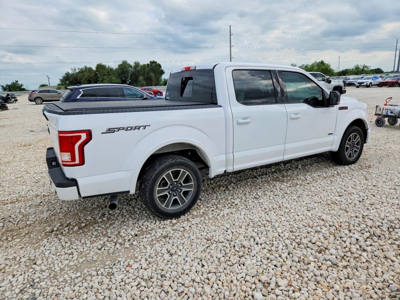 2016 Ford F150 - Фото 3