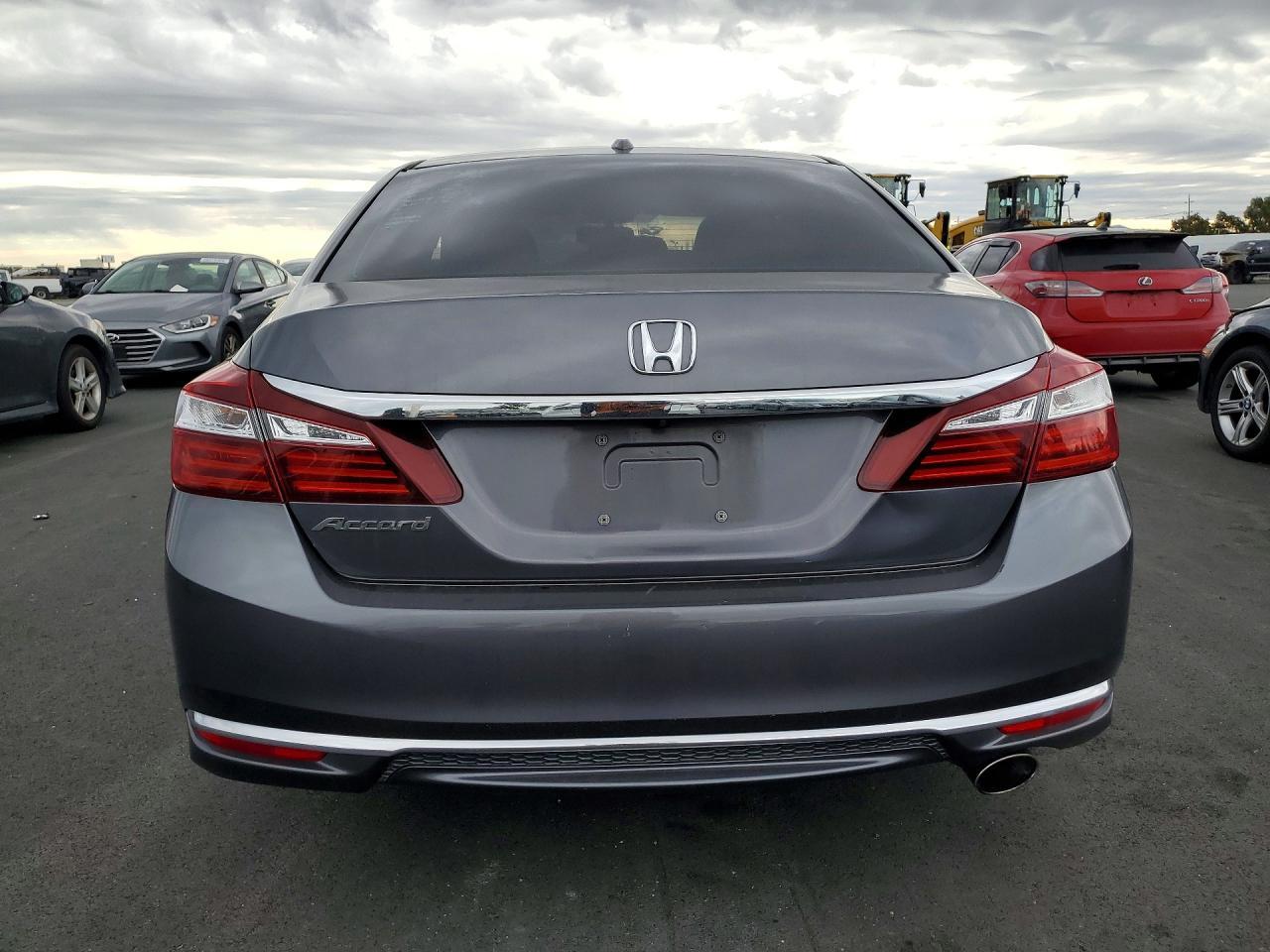 2016 Honda Accord Ex - Фото 6