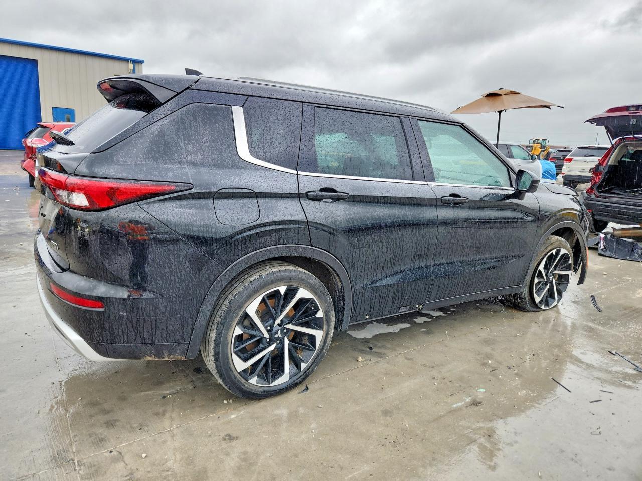 2022 Mitsubishi Outlander Sel - Фото 3