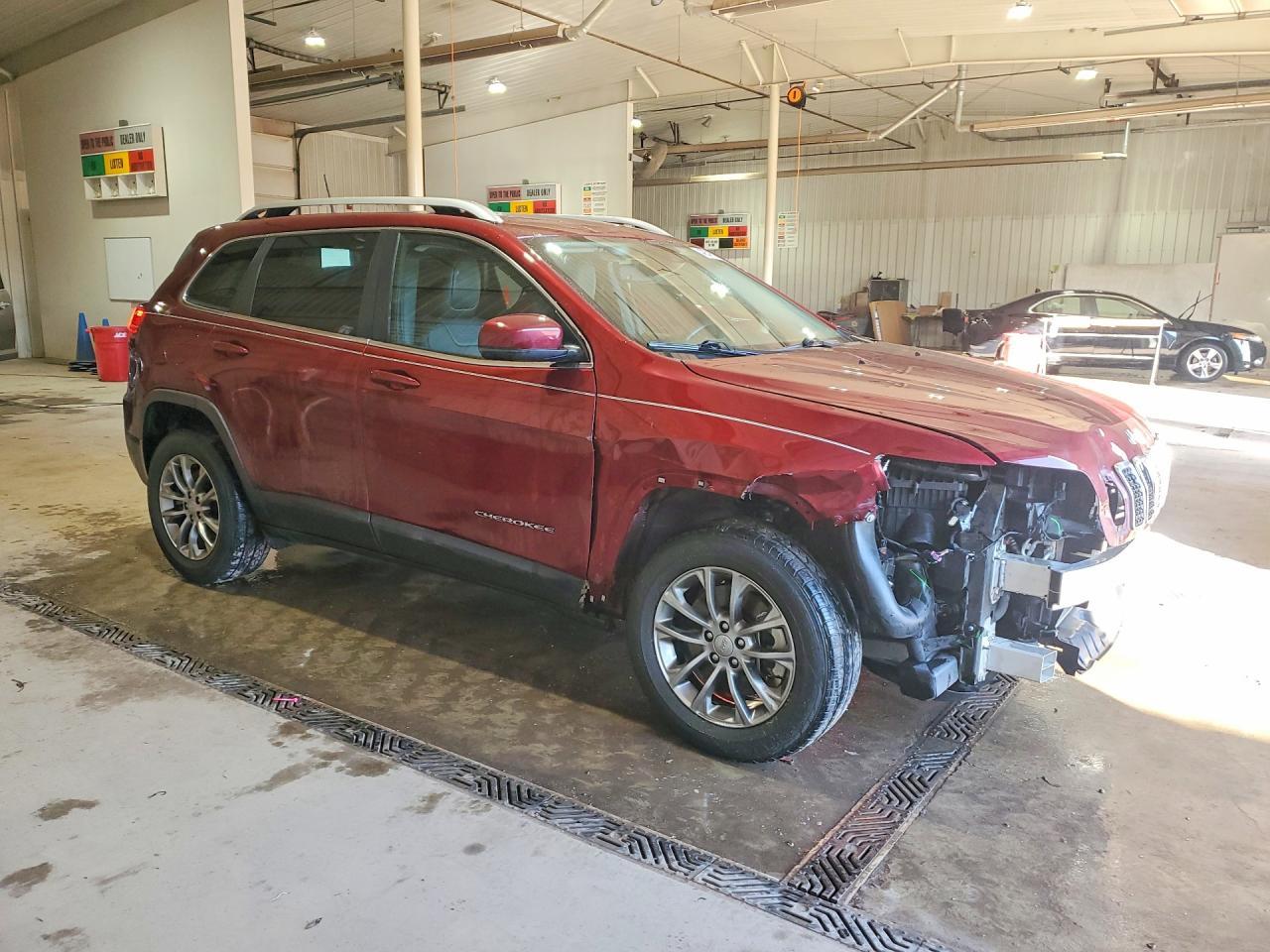 2021 Jeep Cherokee Latitude Lux - Image 4