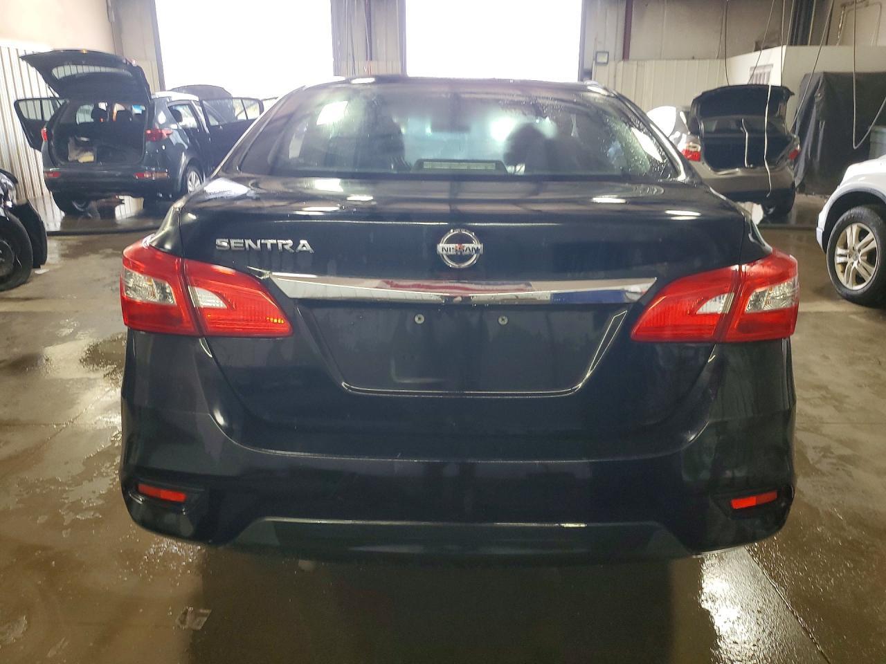 2018 Nissan Sentra S - Фото 6