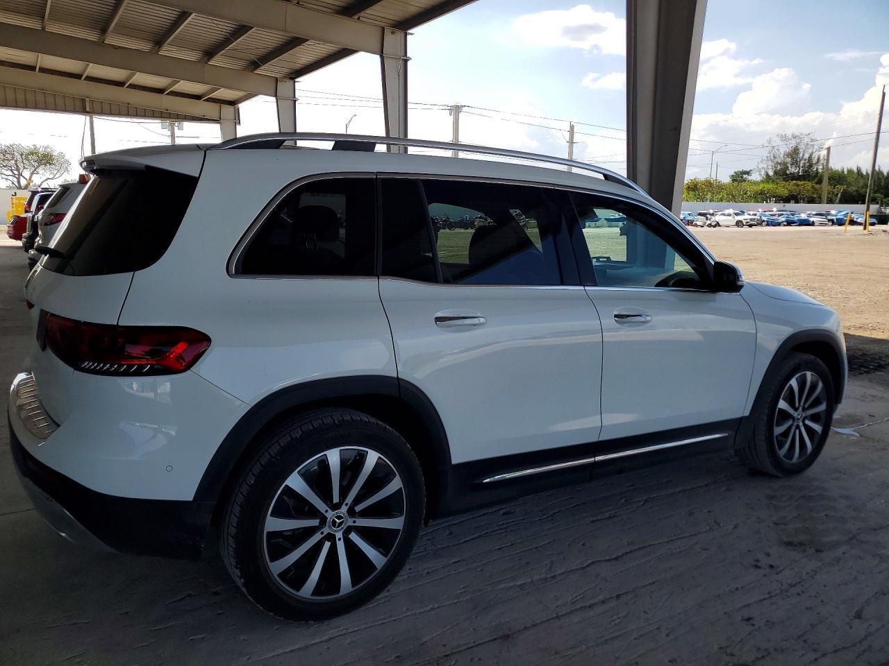 2022 Mercedes-Benz Glb 250 - Фото 3