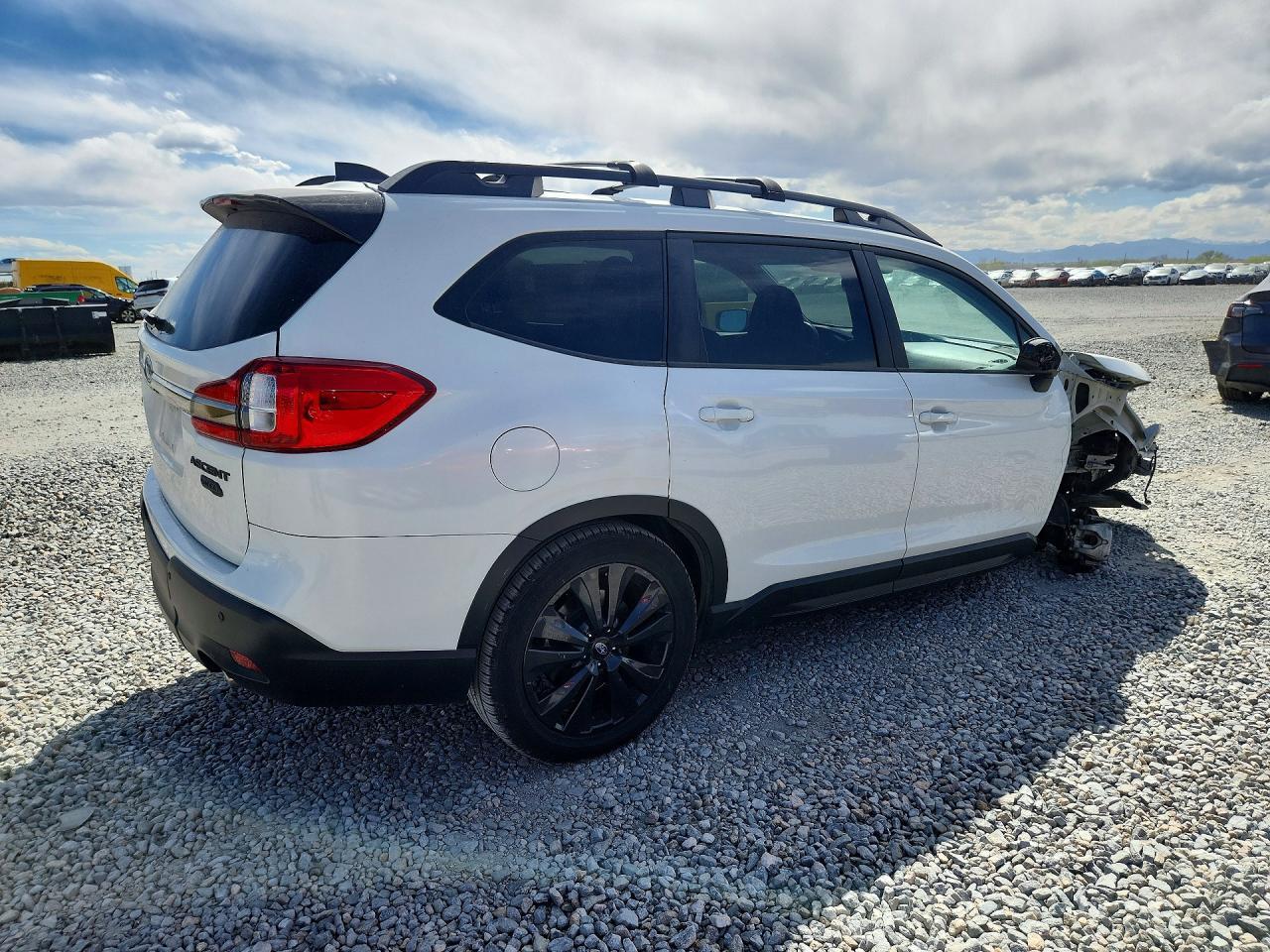2022 Subaru Ascent Onyx Edition - Фото 3
