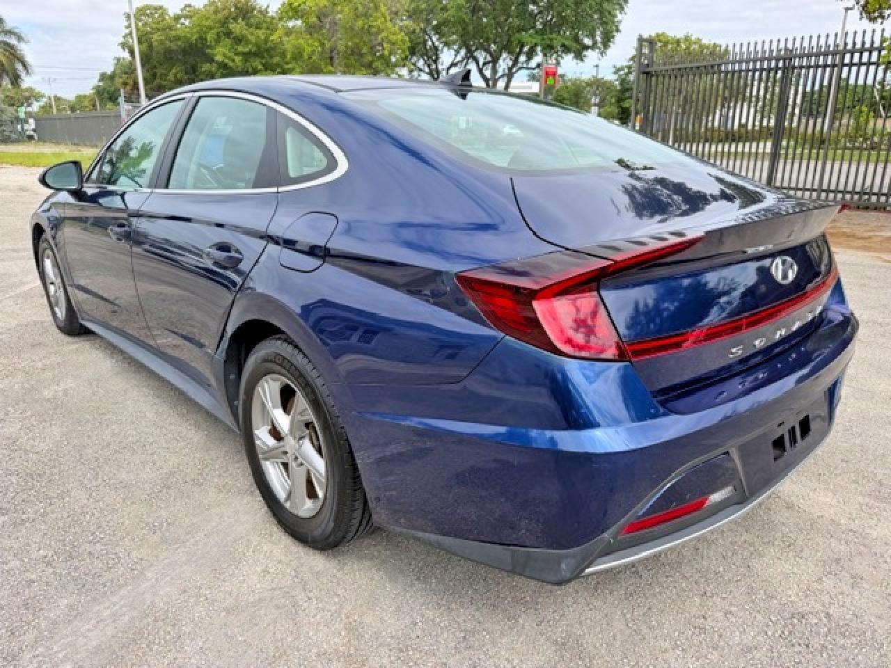 2021 Hyundai Sonata Se - Image 2